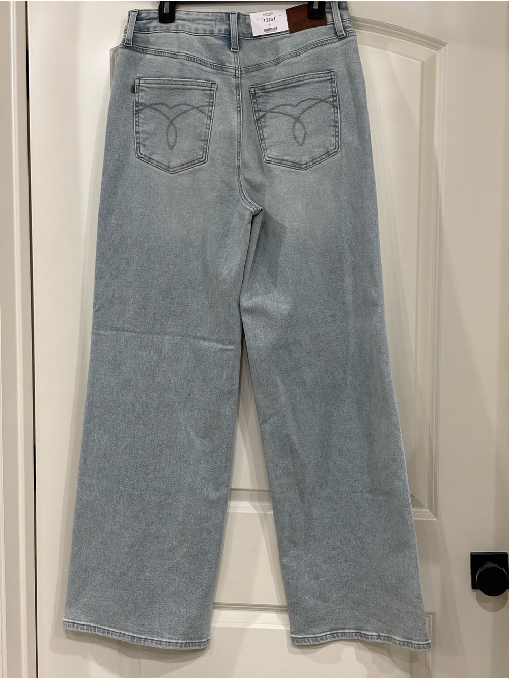 Judy Blue Light Wash Wide Leg Jeans - Picture 5 of 7